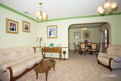 Property photo of 27 Wyndarra Crescent Dingley Village VIC 3172