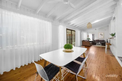 Property photo of 8 Seabreeze Parade Green Point NSW 2428