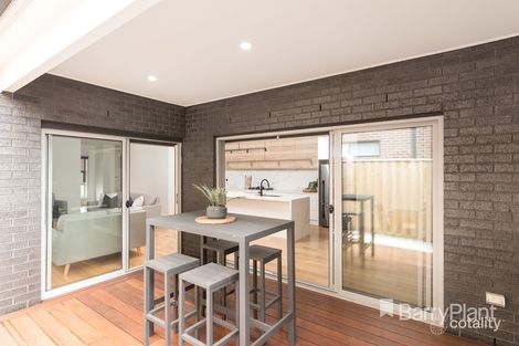 12 Thornaby Dr, Mickleham, VIC 3064