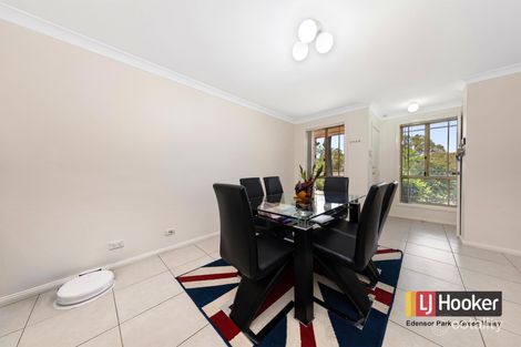 Property photo of 1/27 Rogan Crescent Prairiewood NSW 2176