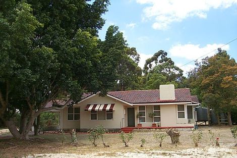 39 Schmitt Rd, Kalamunda, WA 6076