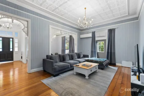 Property photo of 33 Venner Road Annerley QLD 4103