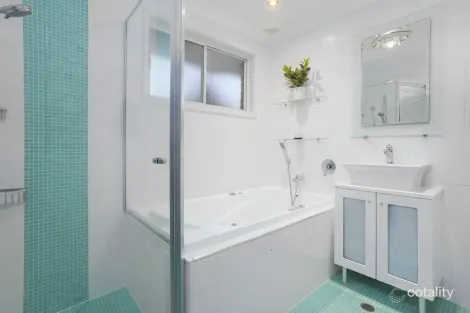 Property photo of 14 Cygnet Place Illawong NSW 2234