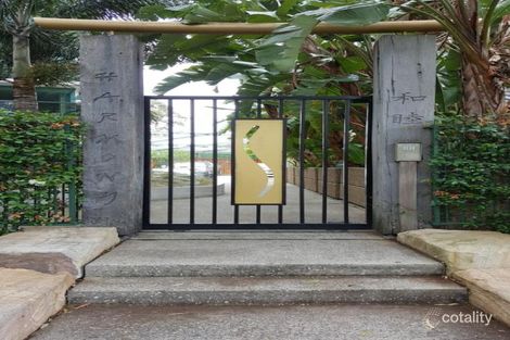 Property photo of 9A/28 Bayview Street Runaway Bay QLD 4216