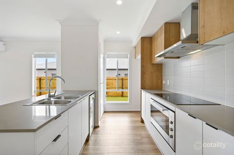 Property photo of 8 Kuwong Street Highfields QLD 4352