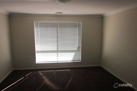 Property photo of 2/25 Warambee Street Glenfield Park NSW 2650