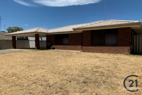 Property photo of 33 Inverness Drive Meadow Springs WA 6210