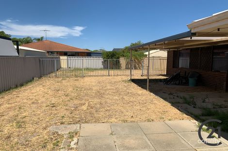 Property photo of 33 Inverness Drive Meadow Springs WA 6210