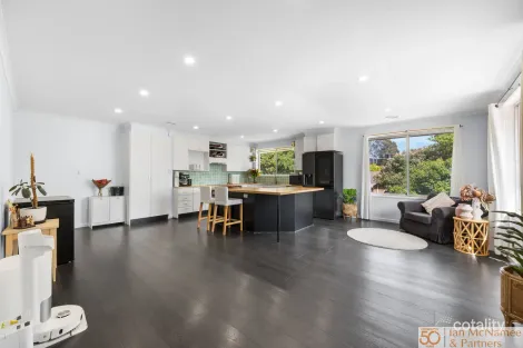 Property photo of 81 Pindari Crescent Karabar NSW 2620