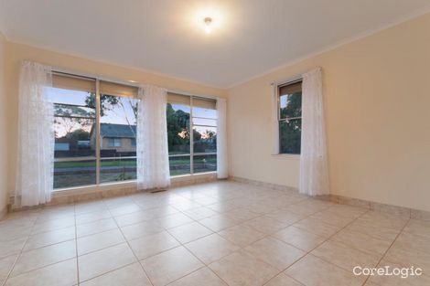 Property photo of 20 Laurina Crescent Frankston North VIC 3200