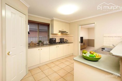 Property photo of 11 Hook Court West Wodonga VIC 3690