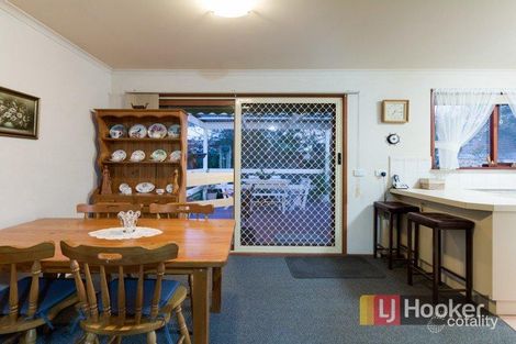 Property photo of 2 Karwin Close Berwick VIC 3806