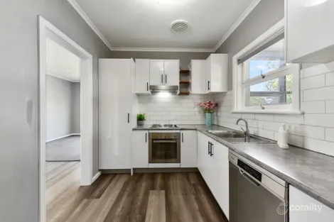 Property photo of 6 Stone Avenue Mount Gambier SA 5290