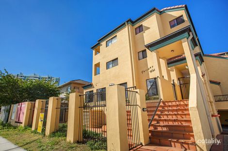 4/143 Frank St, Labrador, QLD 4215