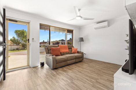 Property photo of 11 Hillcrest Court Port Kennedy WA 6172