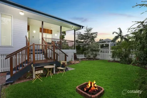 8 Fourth Ave, South Townsville, QLD 4810