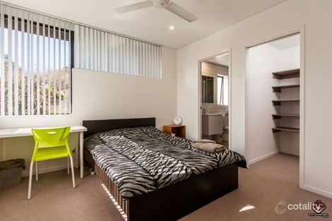 Property photo of 30 York Street Indooroopilly QLD 4068