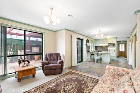 Property photo of 2 Plenty Court Altona Meadows VIC 3028