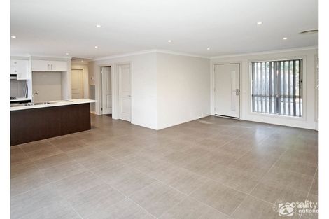 Property photo of 2/18 Lorna Street Cranbourne VIC 3977