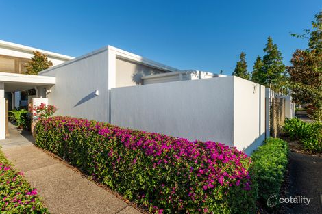 Property photo of 7504 Springfield Drive Hope Island QLD 4212