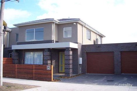 Property photo of 2 Lake Avenue Pascoe Vale VIC 3044