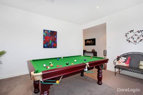 Property photo of 119 Oakview Parade Caroline Springs VIC 3023
