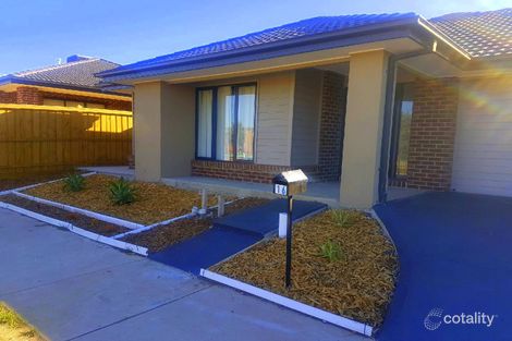 Property photo of 16 Jolimont Avenue Mickleham VIC 3064