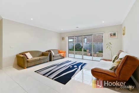 Property photo of 119 Skyline Way Berwick VIC 3806