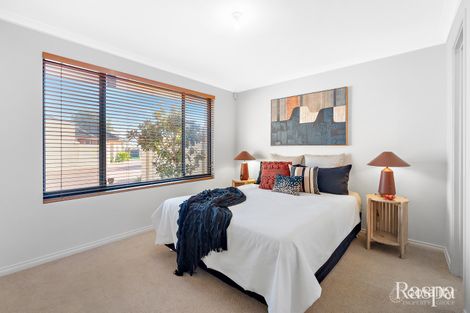 Property photo of 4/22 Dolphin Way Yangebup WA 6164