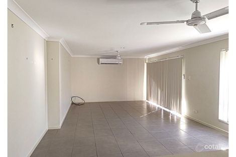 Property photo of 25 Lachlan Lane Hillcrest QLD 4118