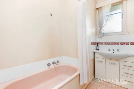 Property photo of 3 Orrell Court Mount Waverley VIC 3149