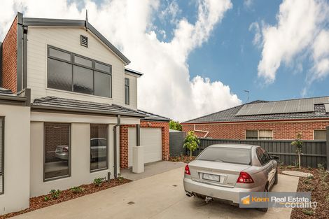 4/17 Golden Elm Way, Lyndhurst, VIC 3975
