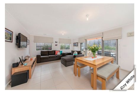 Property photo of 6 Dymphna Place Franklin ACT 2913