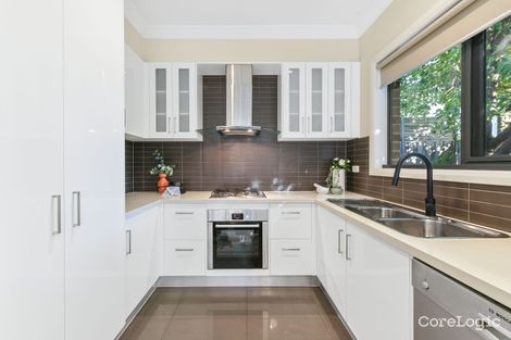 Property photo of 2/11 Charlton Street Mount Waverley VIC 3149