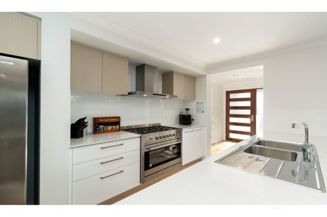 Property photo of 75A Clarendon Drive Somerville VIC 3912
