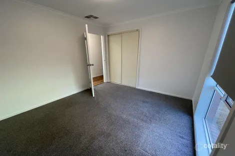 Property photo of 4 Denny Court Thurgoona NSW 2640