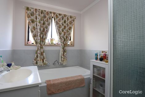 Property photo of 54 Purchas Street Werribee VIC 3030