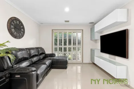 Property photo of 8 Stace Place Gordon ACT 2906