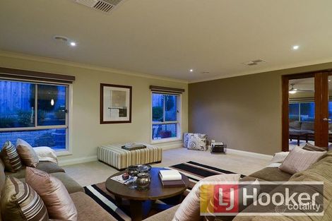 Property photo of 18 Viewpoint Place Berwick VIC 3806