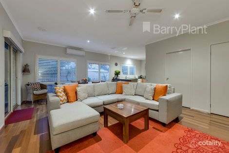 Property photo of 26 St Leonard Way Pakenham VIC 3810