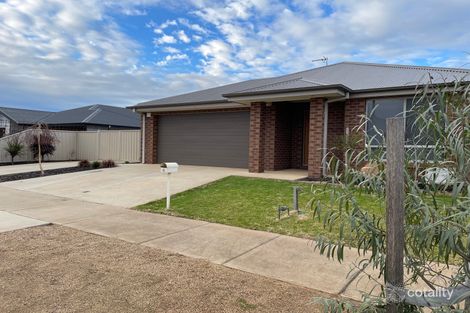 Property photo of 4 Medieval Crescent Mooroopna VIC 3629