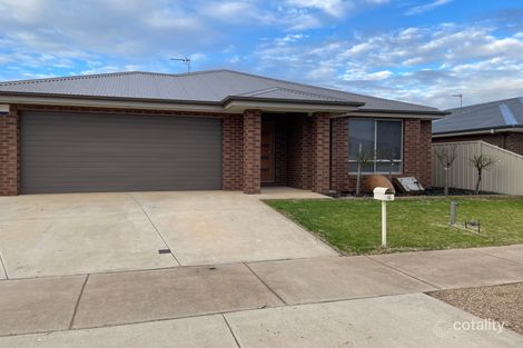 Property photo of 4 Medieval Crescent Mooroopna VIC 3629