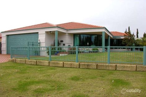 17 Meadowbank Gdns, Hillarys, WA 6025