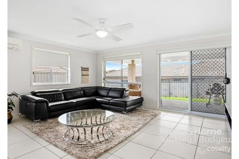 Property photo of 61 Settlement Drive Wadalba NSW 2259