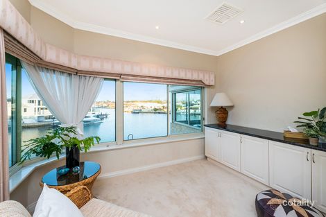 Property photo of 6 Voyager Close Wannanup WA 6210