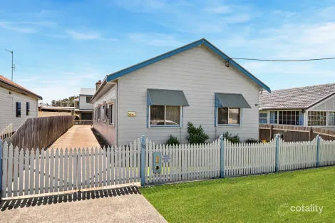 33 Oakland Ave, The Entrance, NSW 2261
