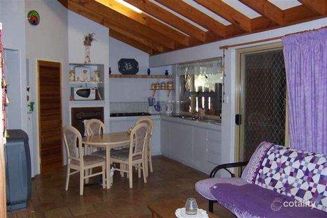 Property photo of 2 Hindoo Elbow Stratton WA 6056