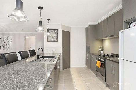 Property photo of 15 Dahlen Place Berwick VIC 3806