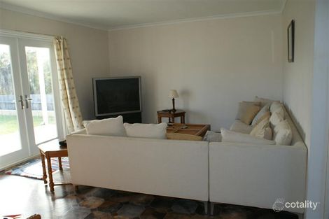 Property photo of 17B Ivanhoe Crescent Falcon WA 6210