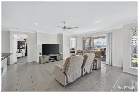 Property photo of 10 Tawarra Crescent Gracemere QLD 4702